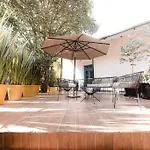 Piso Local House