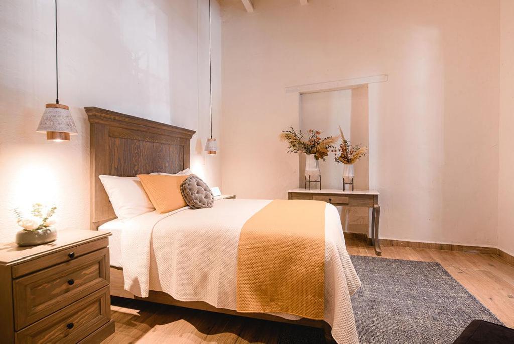 Piso Local House Hotel